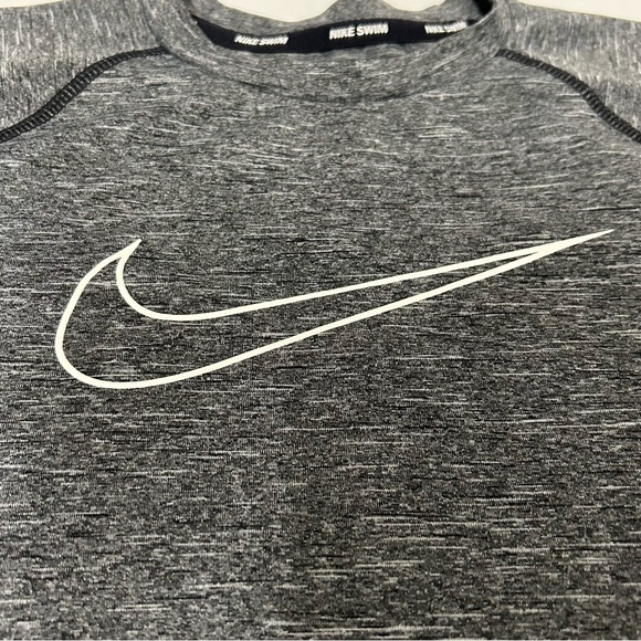 NIke Dri Fit Swim 3/4 sleeve gray and white Boys size XL - Picture 8 of 8